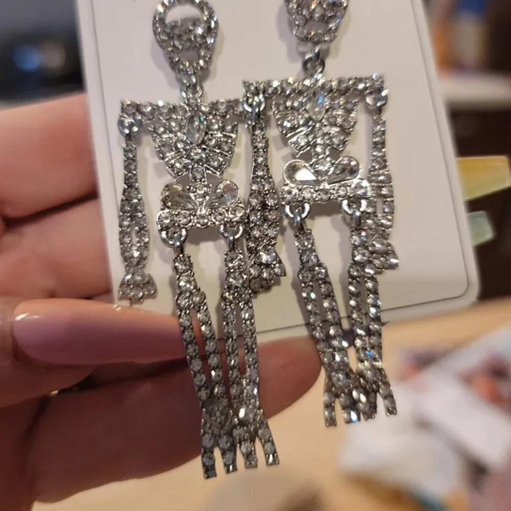 Skull Skeleton Dangle Earrings – Luxury Halloween Earrings